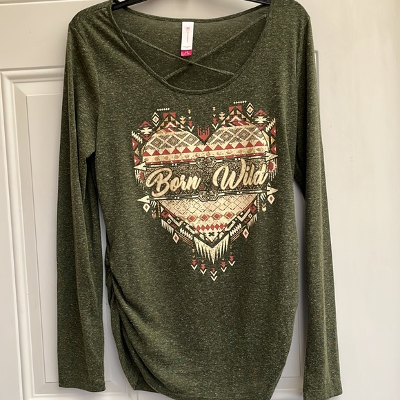 No Boundaries T-shirt, size L/G 11-13, Army Green Long Sleeve. - Picture 7 of 10